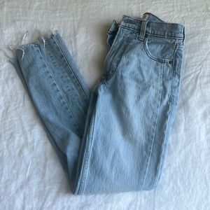 Abercrombie the skinny high rise size 24 light wash